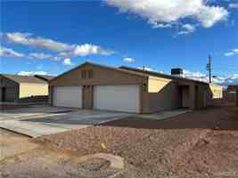 featured image of 3532 N Pearl St