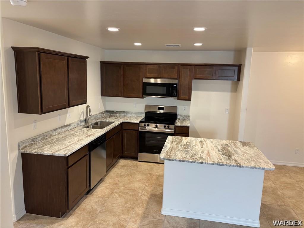 3532 N Pearl St - Photo 5 of 11