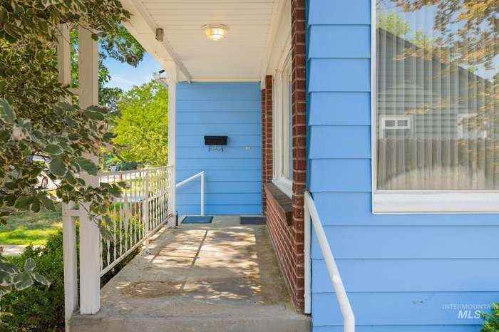 4624 W Corporal St - Photo 3 of 23