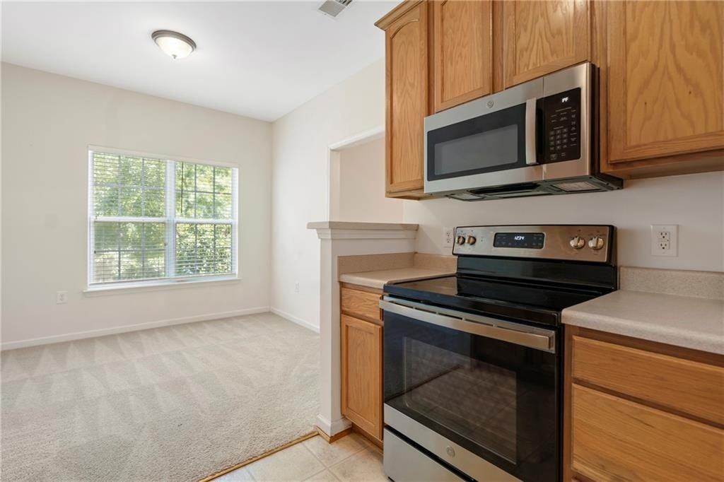 3300 Dogwood Dr ##311 - Photo 3 of 10