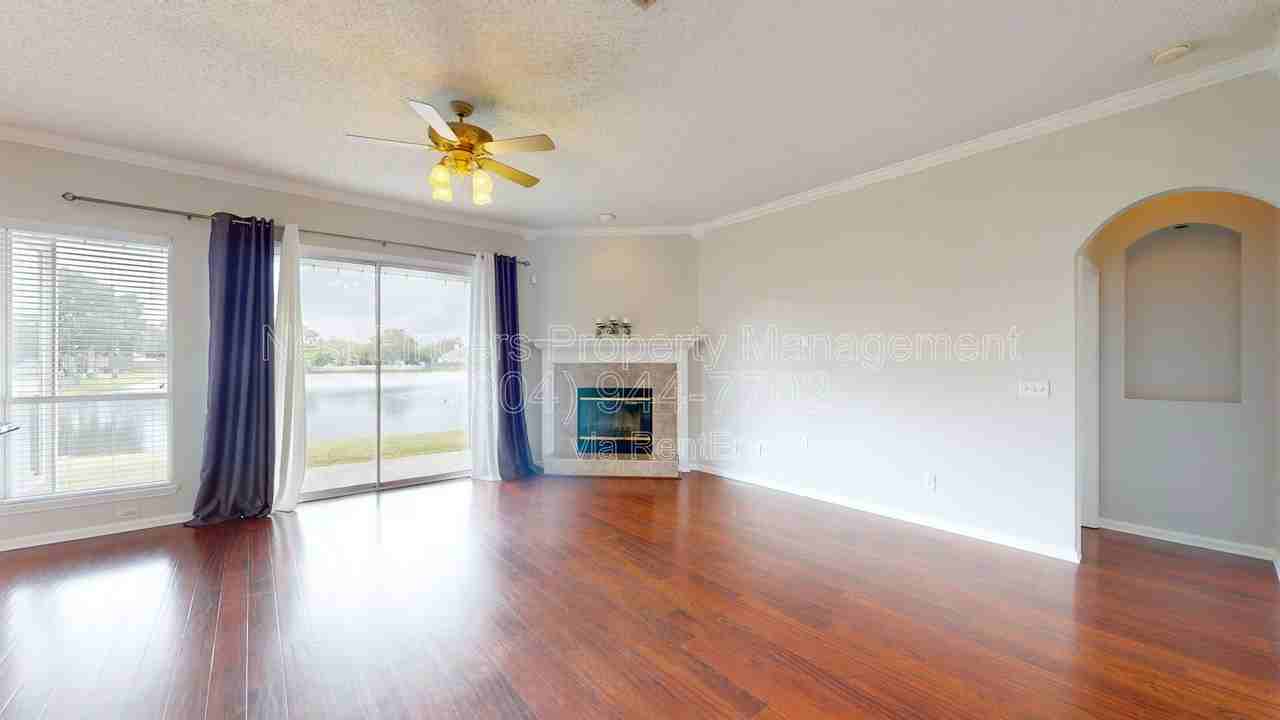 12180 Basalt Dr N - Photo 4 of 31