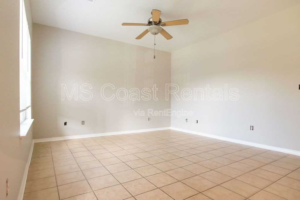 15815 Adam Rd #518 - Photo 5 of 24