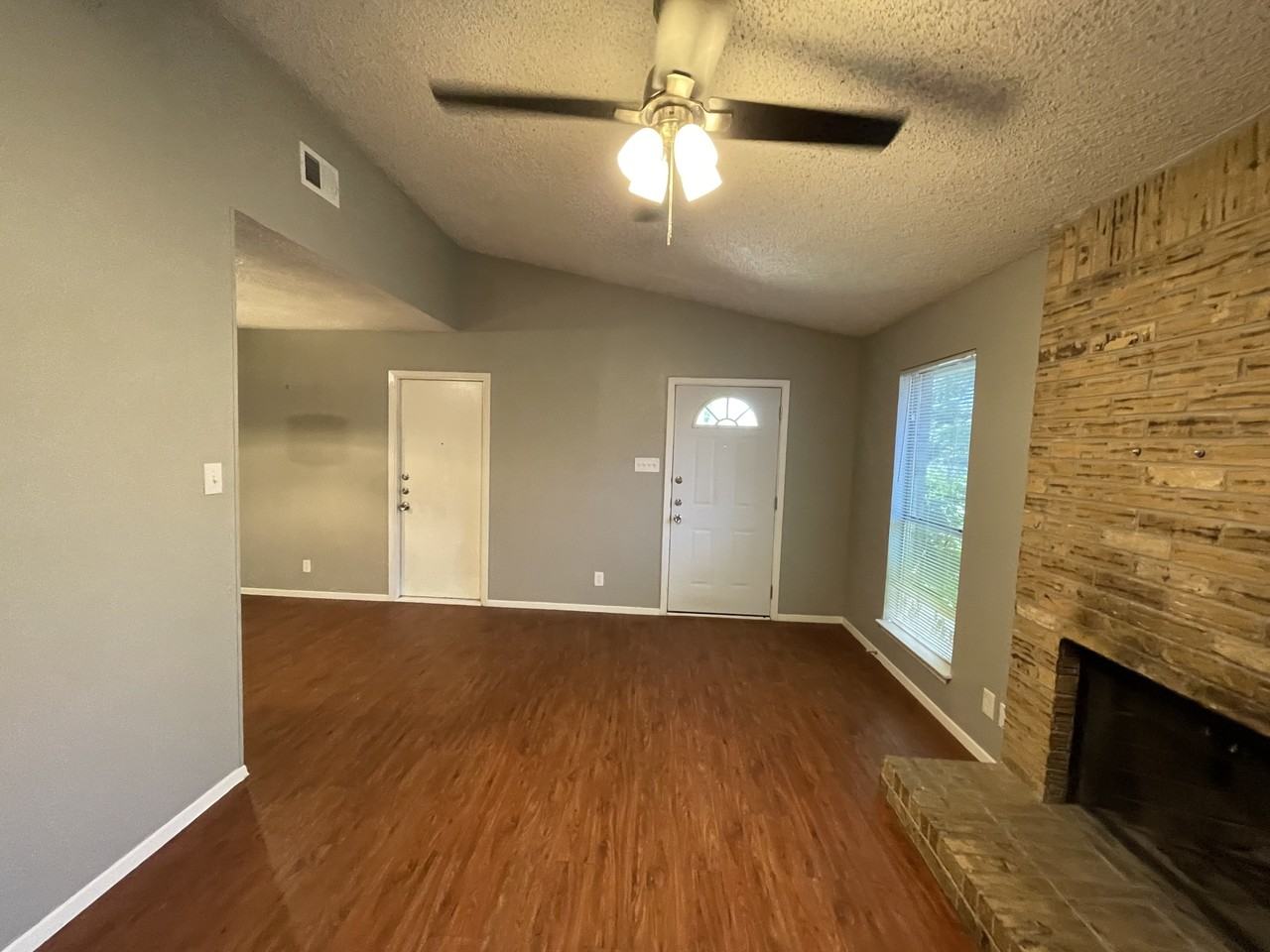 7214 Lilac Ln #B - Photo 7 of 16
