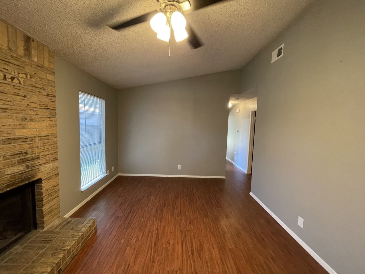 7214 Lilac Ln #B - Photo 4 of 16