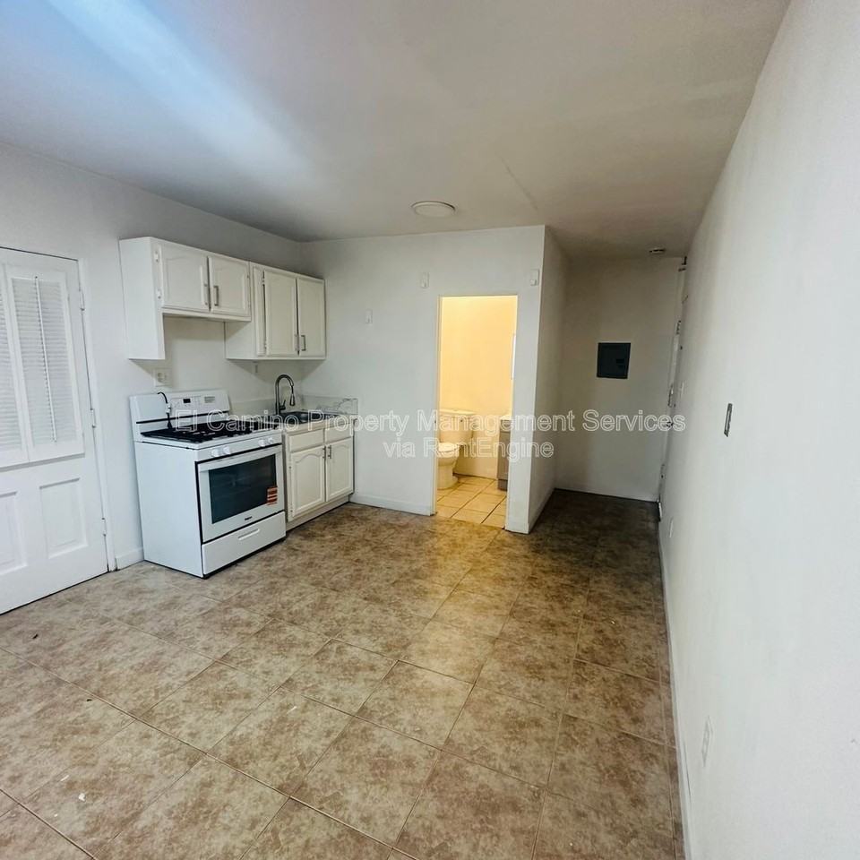 12014 Molette St - Photo 2 of 7