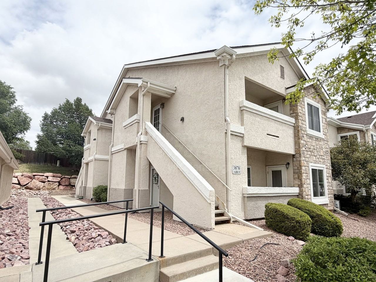 3870 Strawberry Field Grv #F