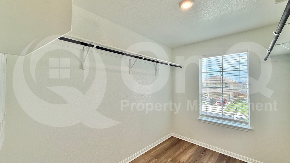 521 Otto Ave - Photo 6 of 27
