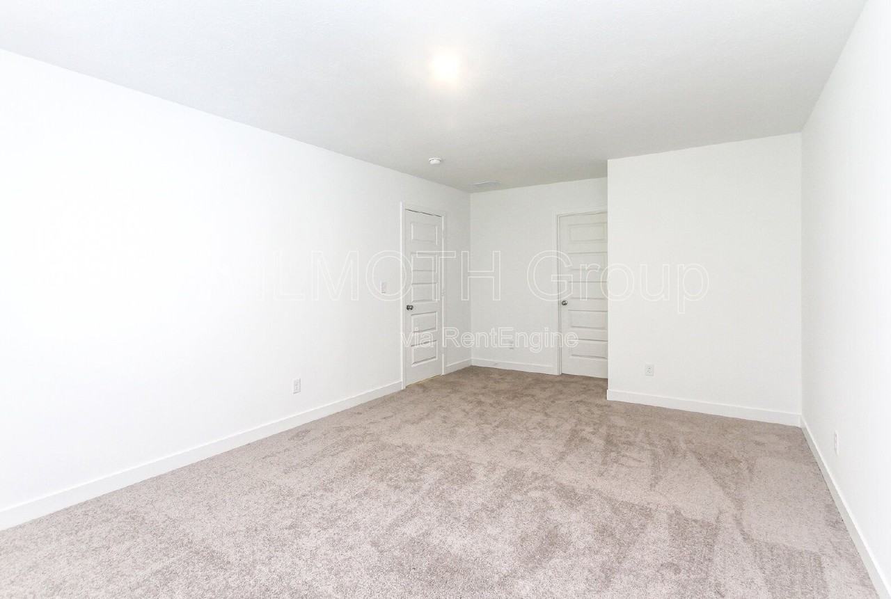8831 Georgina St - Photo 7 of 16