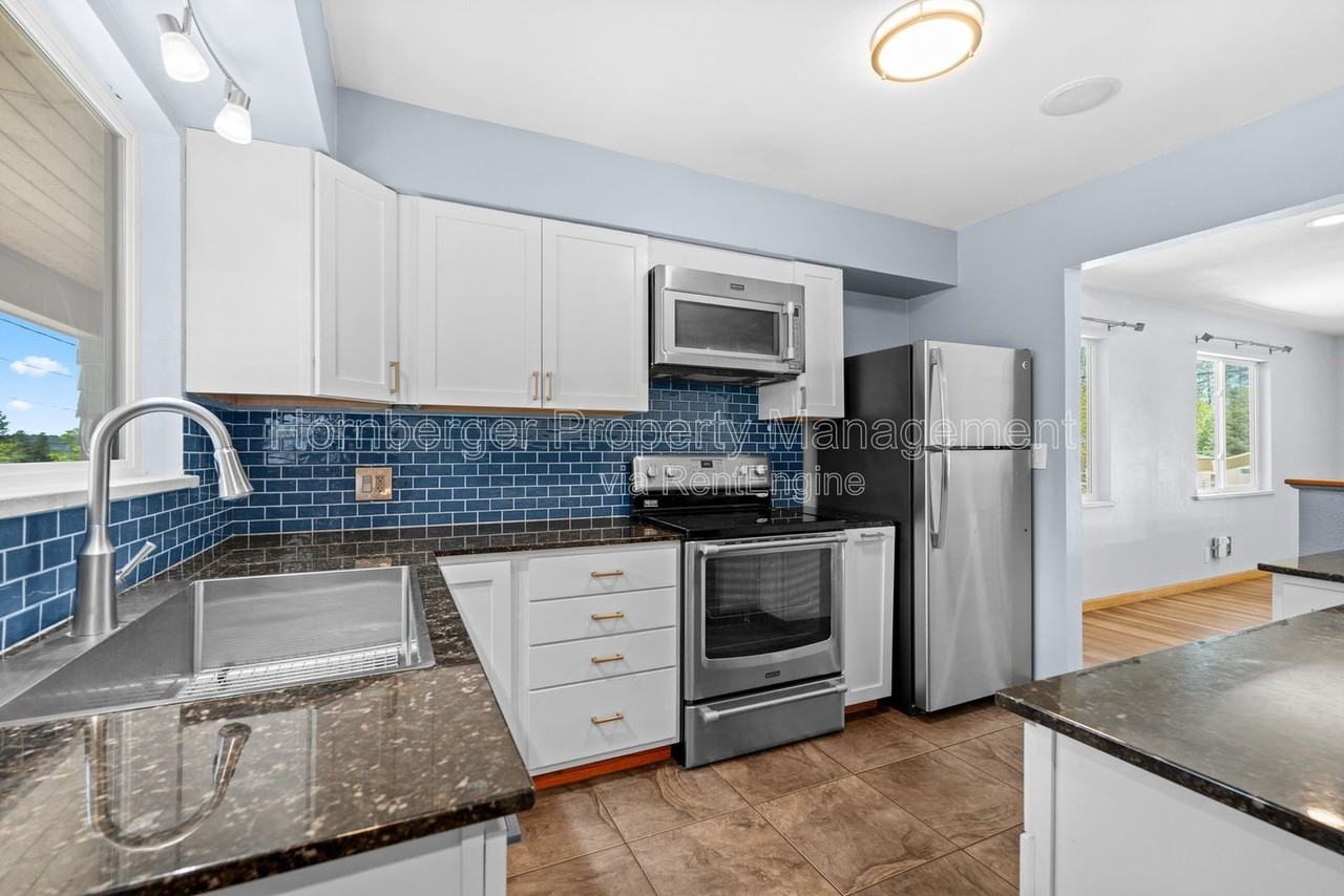 3203 W Monticello Pl - Photo 2 of 30