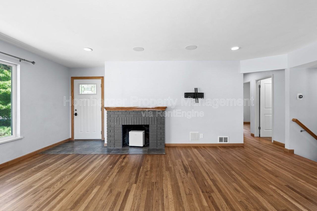 3203 W Monticello Pl - Photo 6 of 30