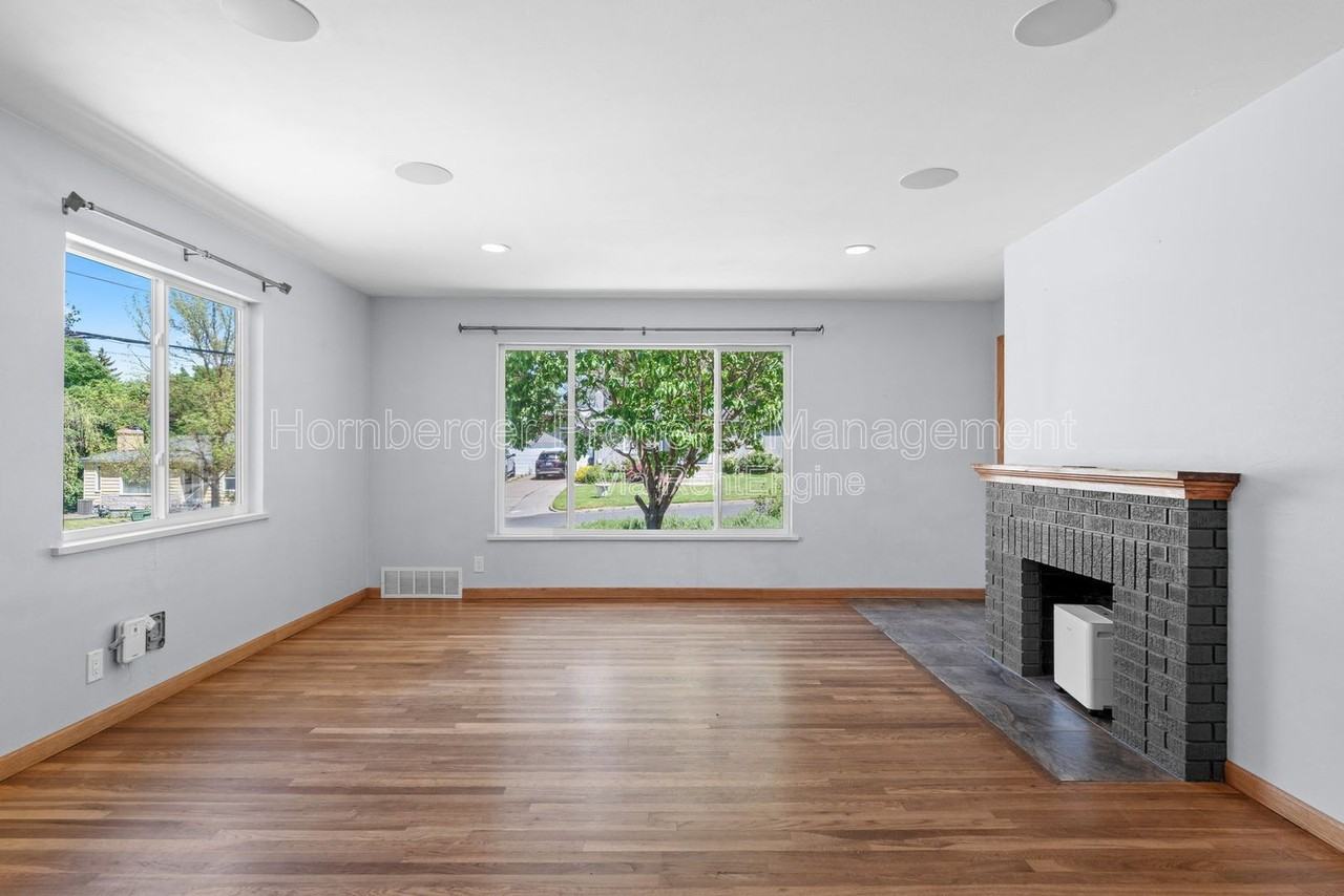 3203 W Monticello Pl - Photo 7 of 30