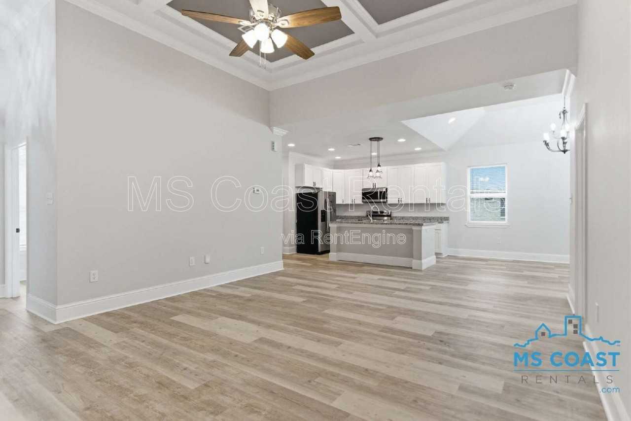 15334 Oak Creek Cv - Photo 4 of 26