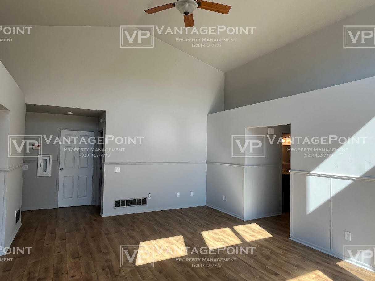 1800 Hardwoods Ct - Photo 3 of 18