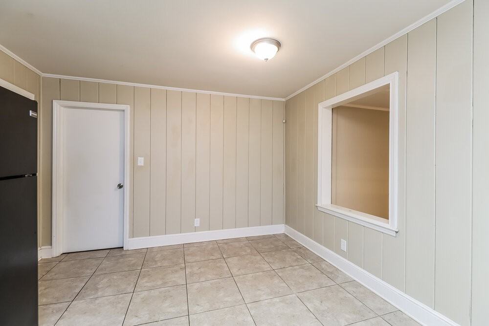 3924 Broadview Dr - Photo 6 of 16