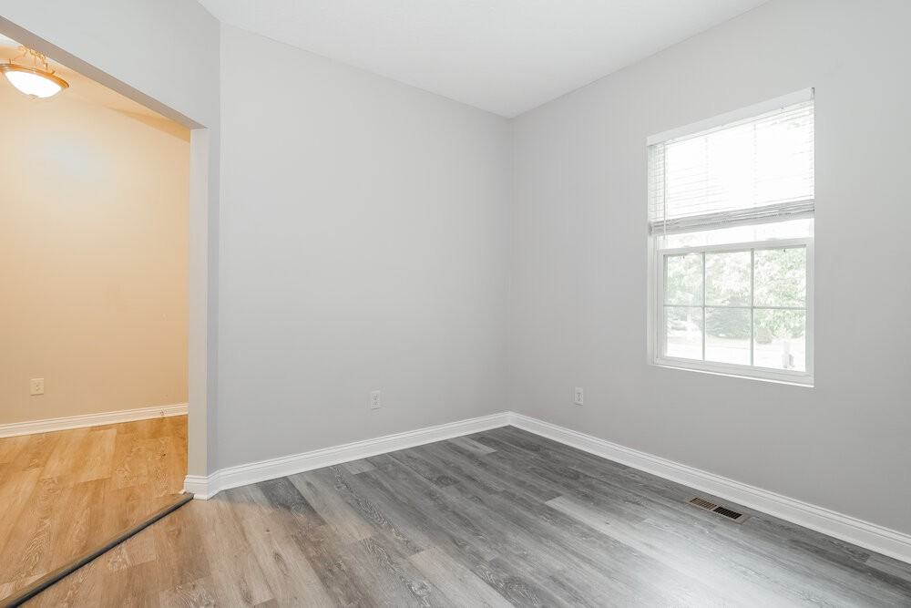 1132 Sandbar Dr - Photo 5 of 18
