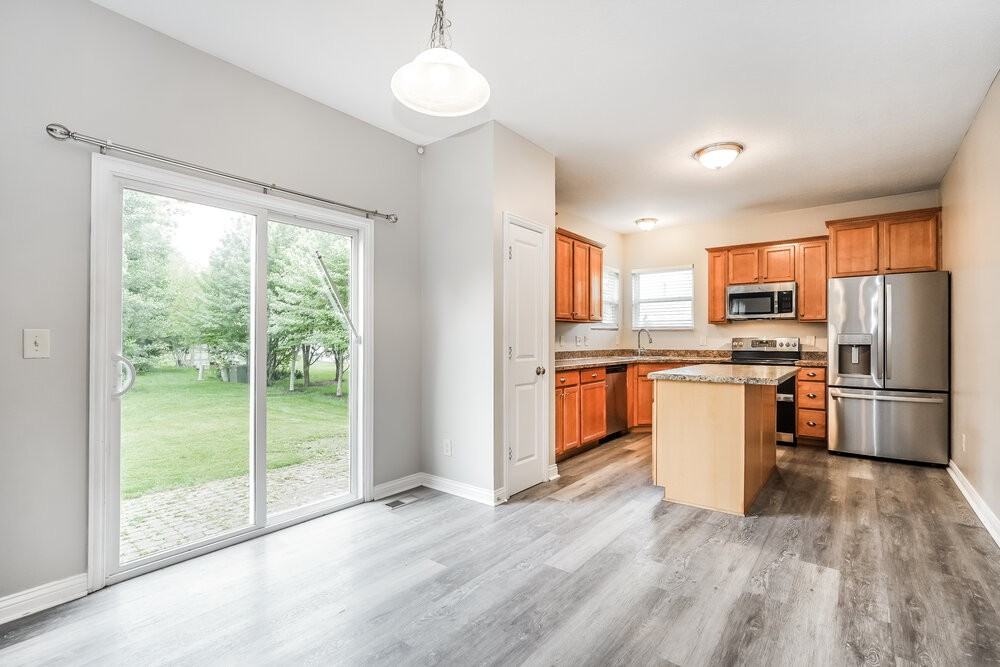 1132 Sandbar Dr - Photo 6 of 18