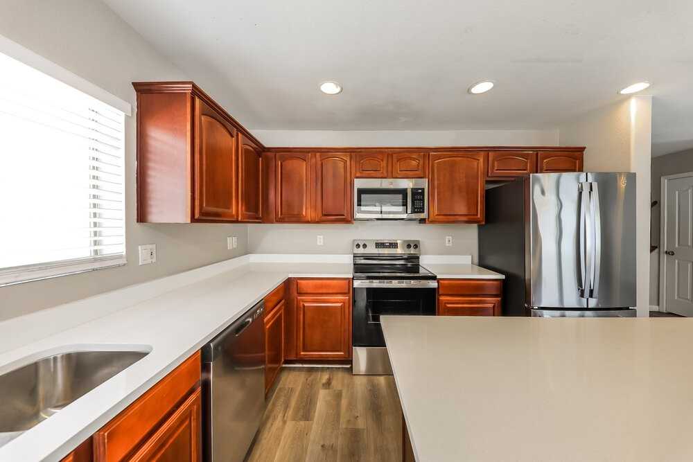 11215 W Garfield St - Photo 7 of 17