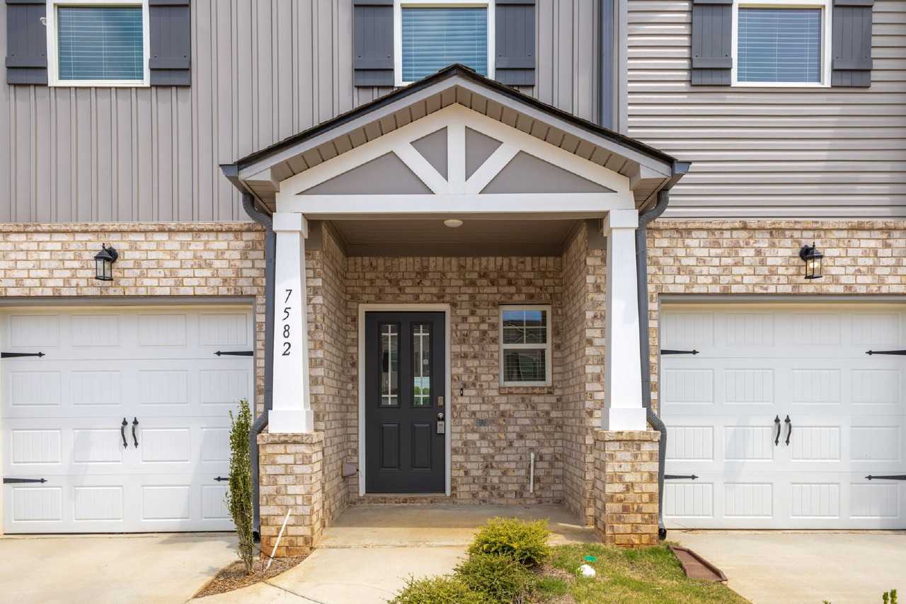 7582 Discovery Point Dr Nw - Photo 4 of 29