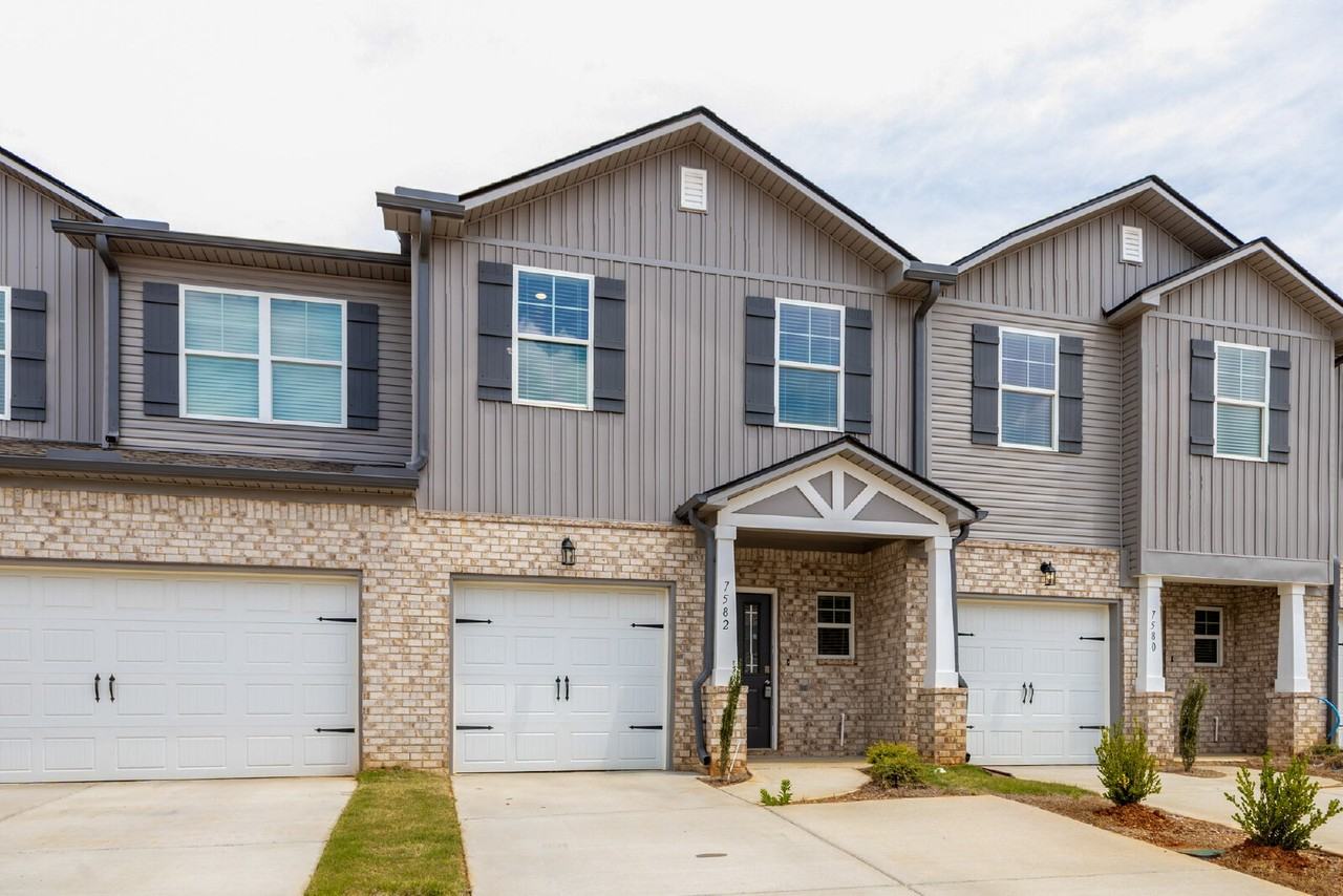 7589 Discovery Point Dr Nw - Photo 3 of 29