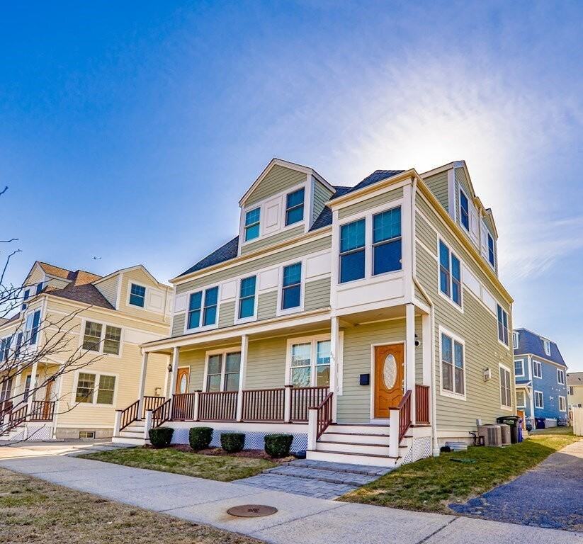 429 Gallivan Blvd - Photo 2 of 30
