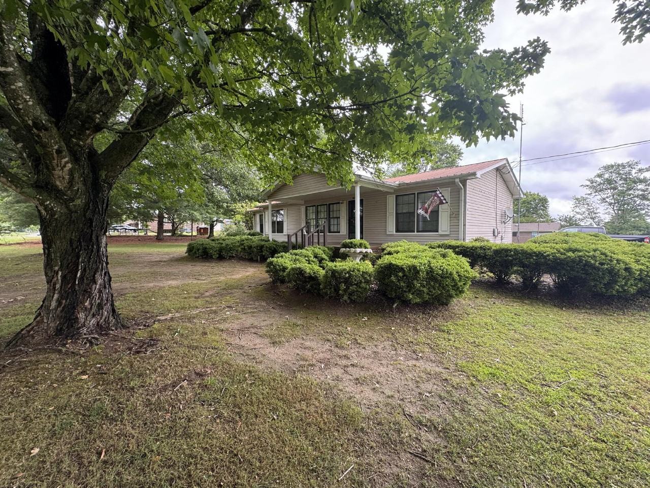 190 Croft Ave - Photo 4 of 21