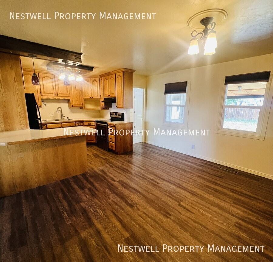 254 E Main St - Photo 2 of 22
