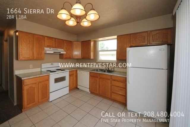 1664 Sierra Dr - Photo 5 of 18