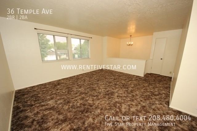 36 Temple Ave - Photo 4 of 14