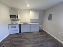 featured image of 205 River Oaks Dr #C