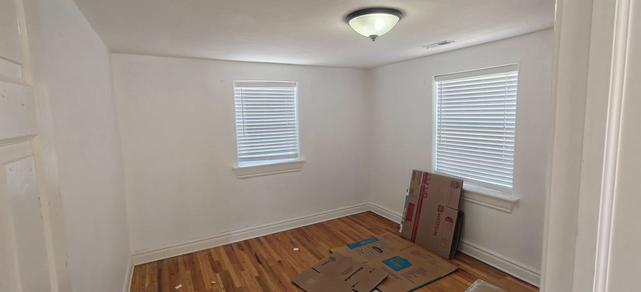 582 E 100 N #NA - Photo 3 of 11