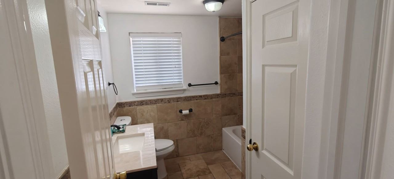 582 E 100 N #NA - Photo 6 of 11