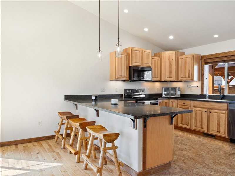 1221 Wildflower Trl #NA - Photo 3 of 16