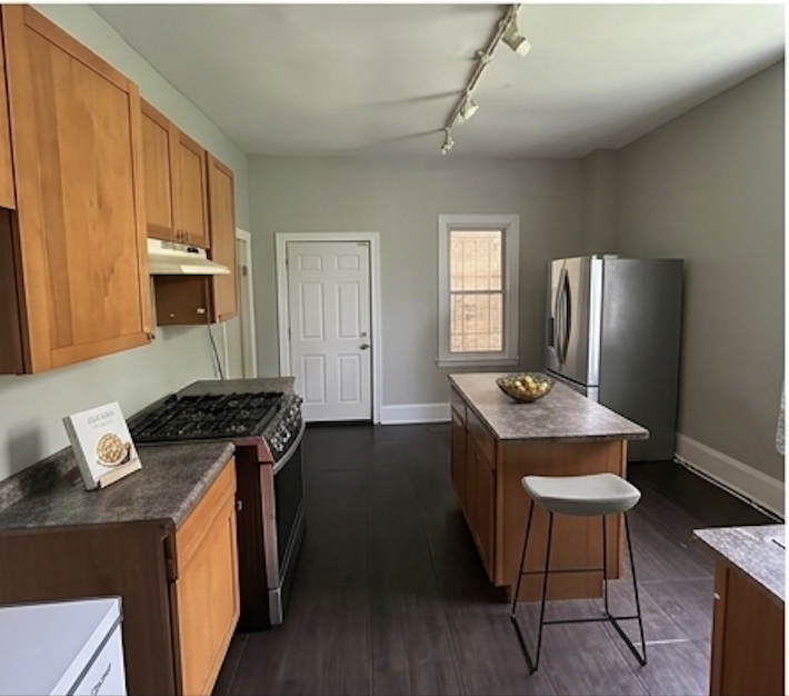 4519 S Saint Lawrence Ave #1 - Photo 6 of 7