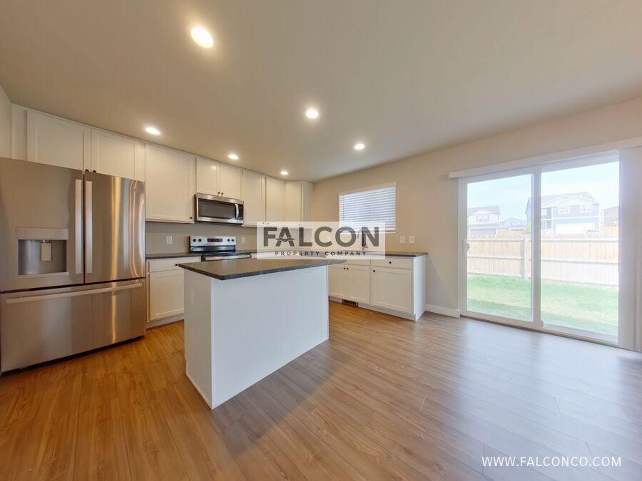 6733 Nystrom Ter - Photo 5 of 21