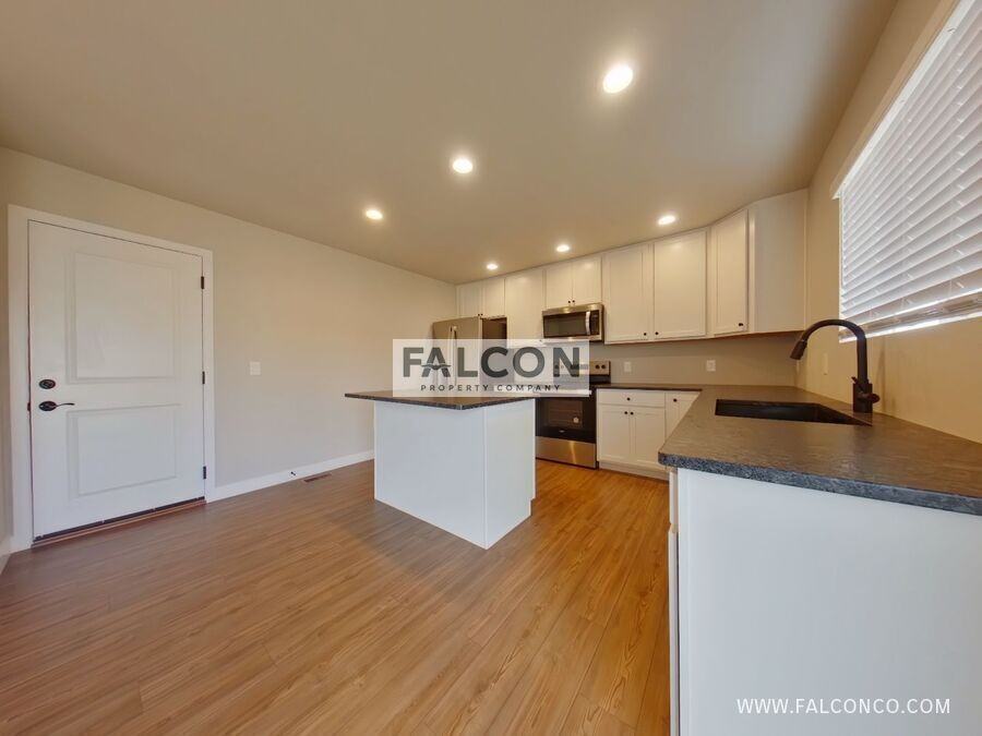 6733 Nystrom Ter - Photo 6 of 21