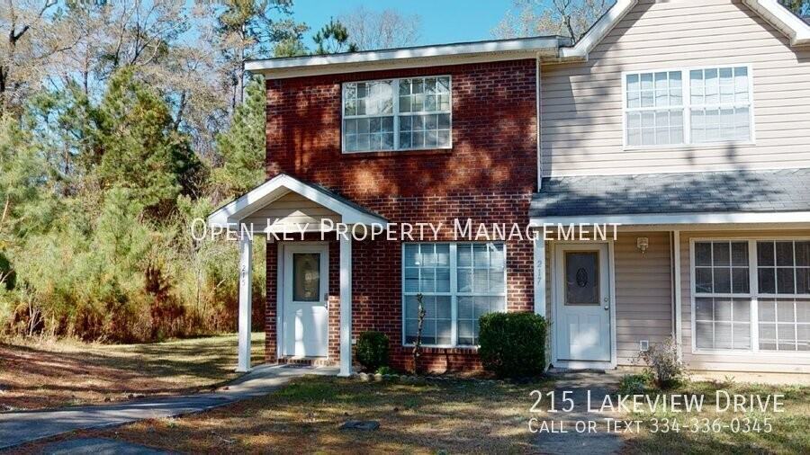 215 Lakeview Dr - Photo 2 of 17