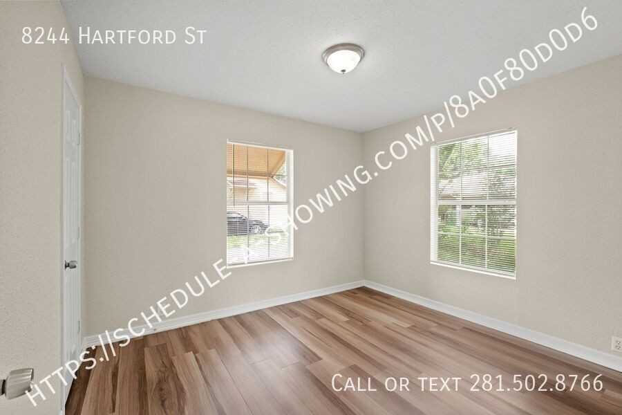 8244 Hartford St - Photo 4 of 11