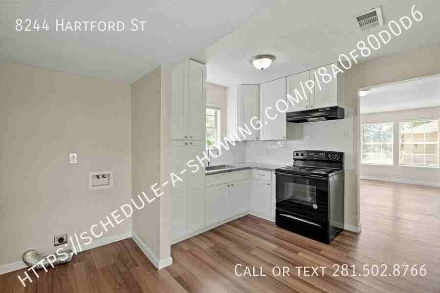 8244 Hartford St - Photo 6 of 11