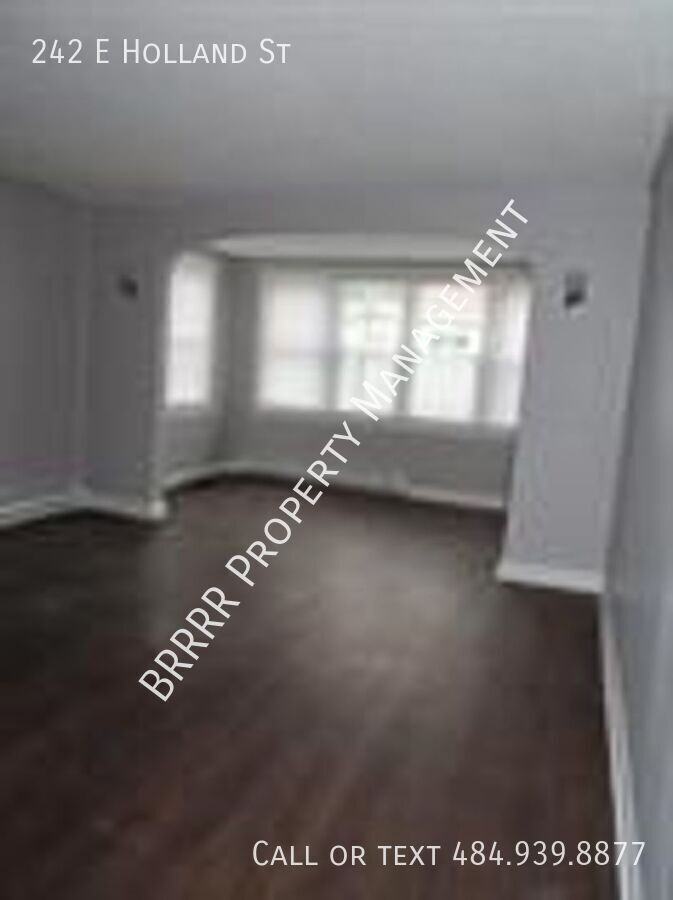 242 E Holland St - Photo 4 of 20