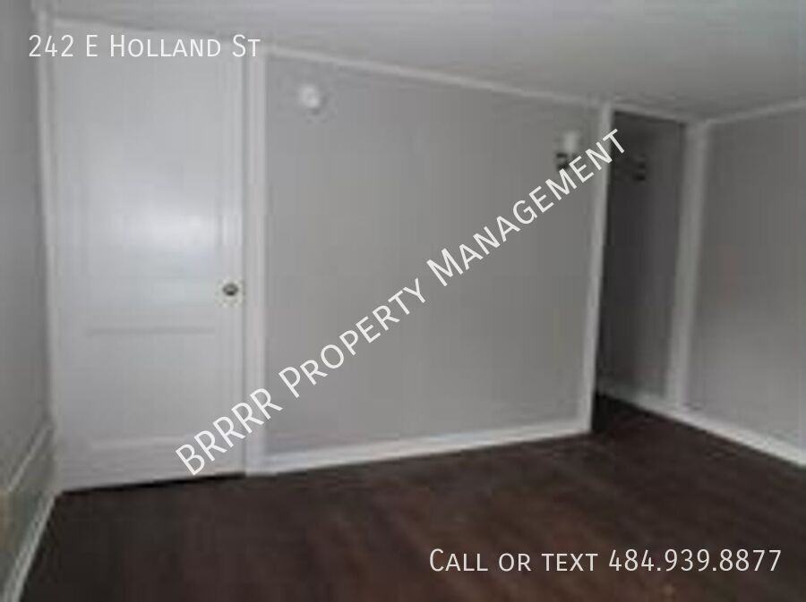 242 E Holland St - Photo 7 of 20