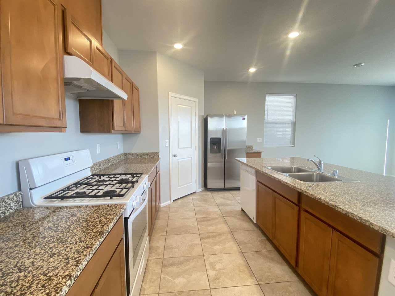 Green Alder Ct - Photo 3 of 6