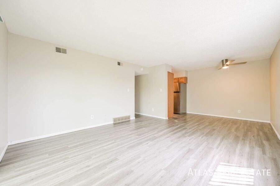 280 E Highline Cir #301 - Photo 6 of 14