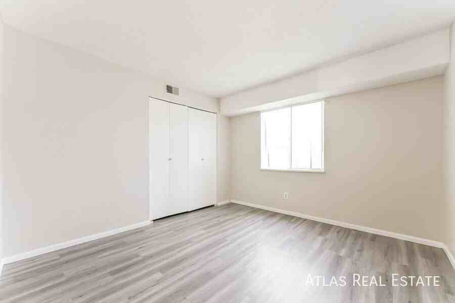 280 E Highline Cir #301 - Photo 7 of 14