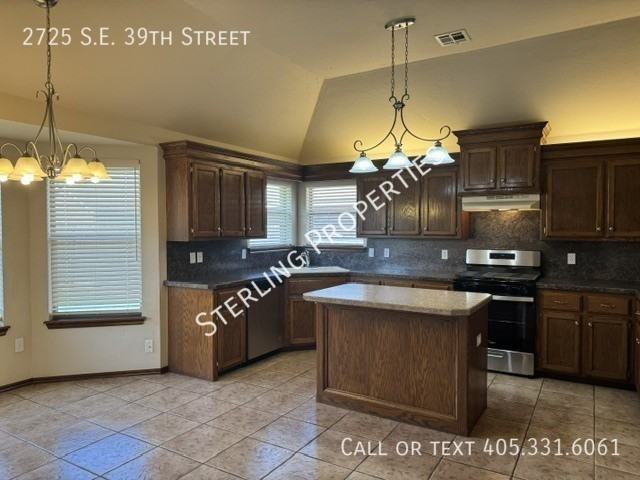 2725 Se 39th St - Photo 7 of 38