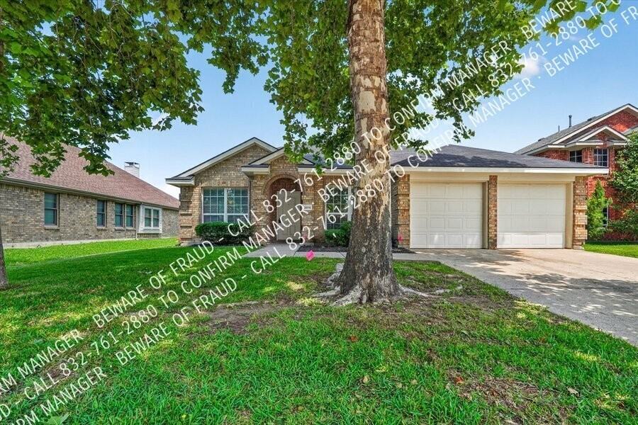 2816 Blue Heron Dr - Photo 2 of 30