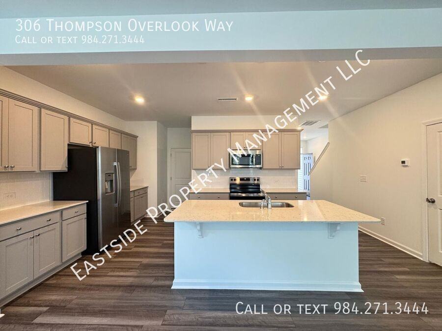 306 Thompson Overlook Way - Photo 3 of 24