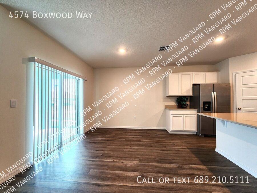 4574 Boxwood Way - Photo 5 of 19