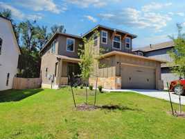featured image of 1111 Winnie Dr