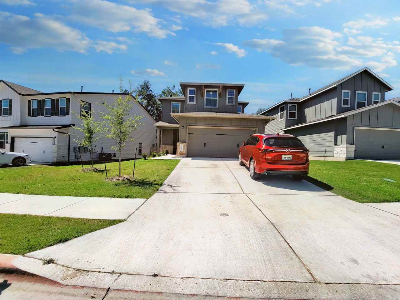 1111 Winnie Dr - Photo 3 of 33