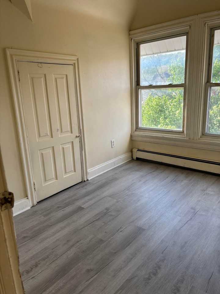 524 E Lincoln Hwy #3F - Photo 2 of 12